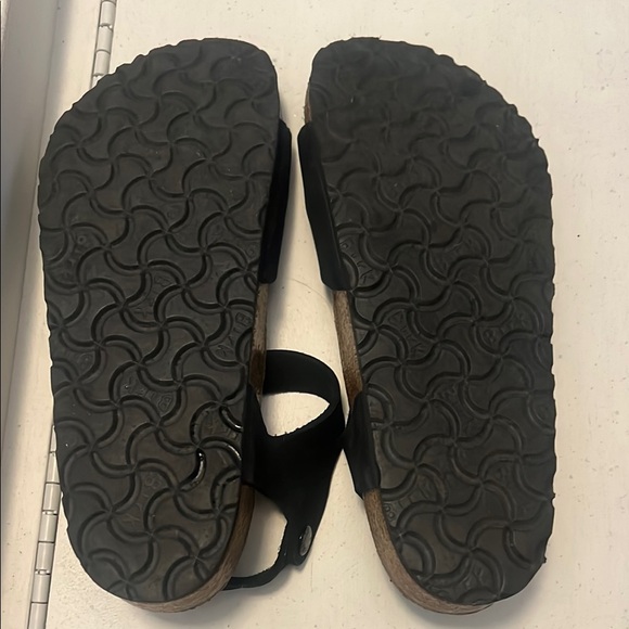 Birkenstock Kids Black Sandals - Picture 8 of 8